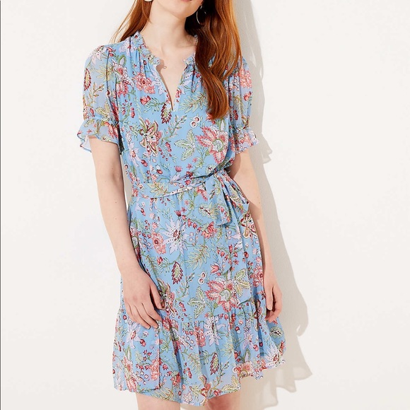 LOFT Dresses & Skirts - NWT blue floral tie waist chiffon dress